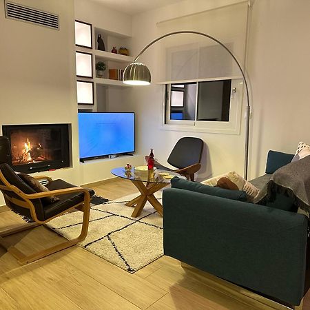 Chic Apartment In Nature, 5-Min Walk To The Beach Kalamata Luaran gambar