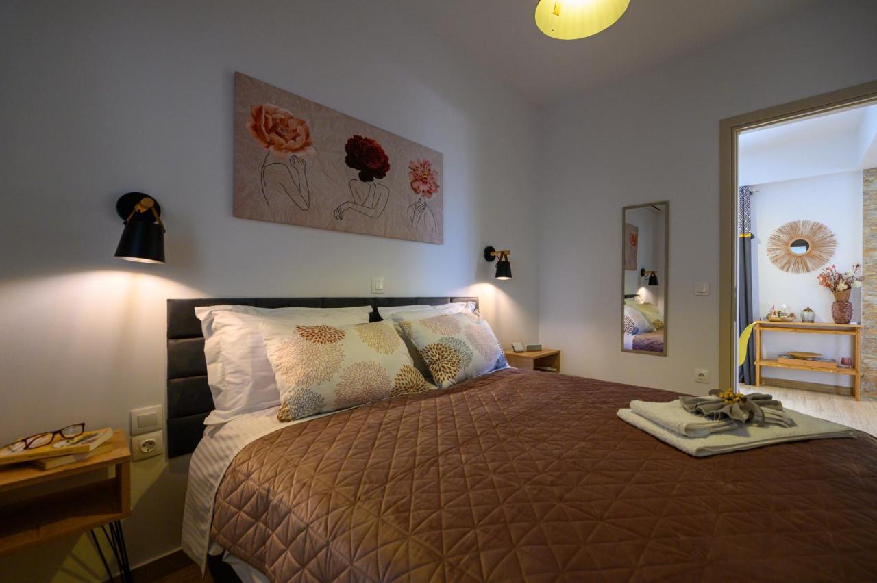 Chic Apartment In Nature, 5-Min Walk To The Beach Kalamata Luaran gambar